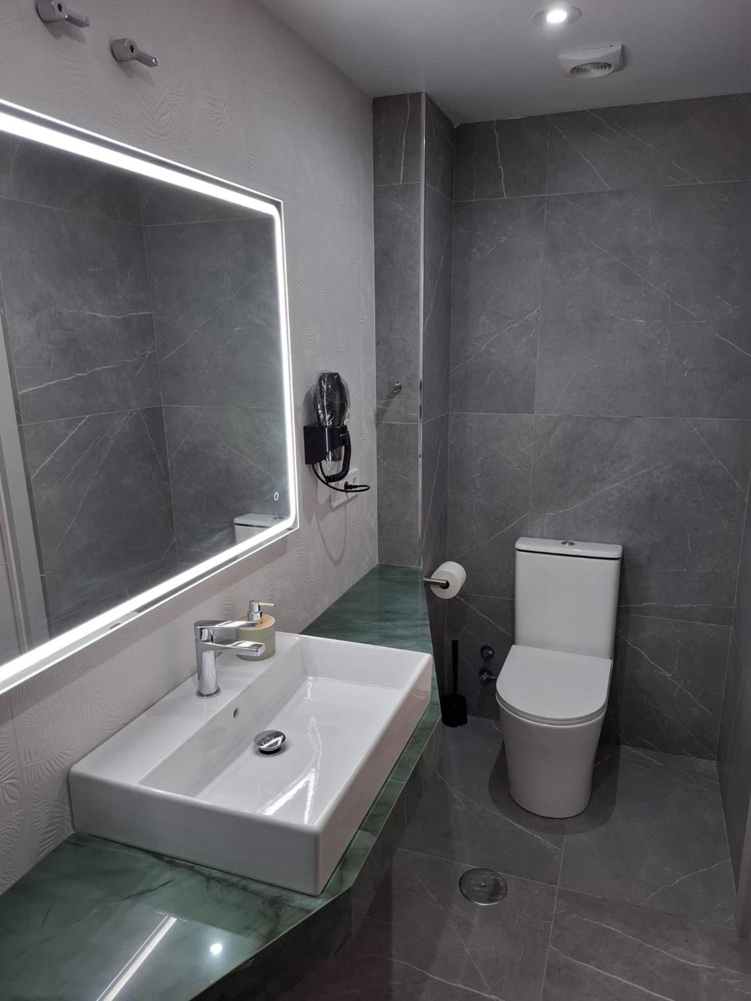 Exotique Santander Hotel Bagian luar foto
